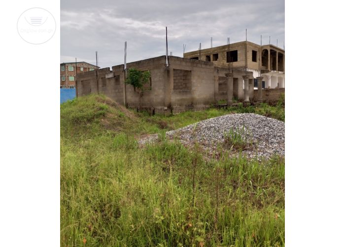 UNROOFED 3 BEDROOM HOUSE OF 2 APARTMENTS AT MANHEAN NSAKINAA ROAD ABLEKUMA ACCRA