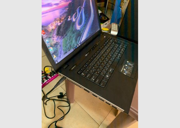 Neat Dell vostro i5