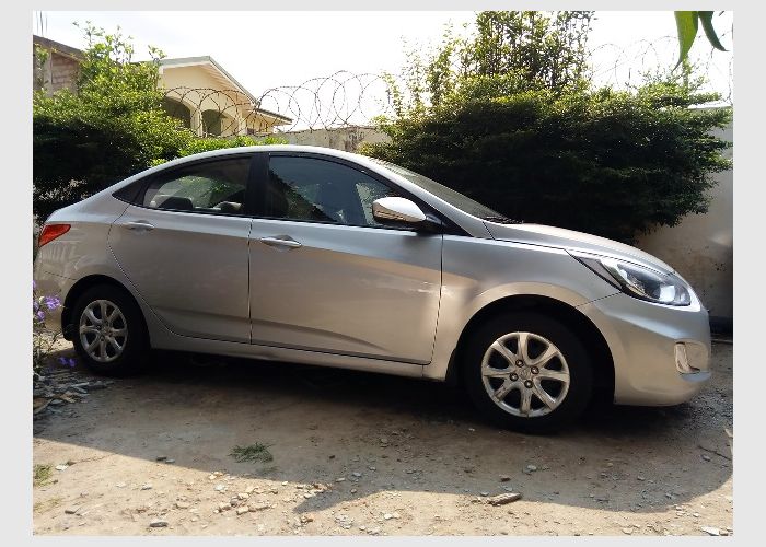 2015 Hyundai Accent (Dubai).