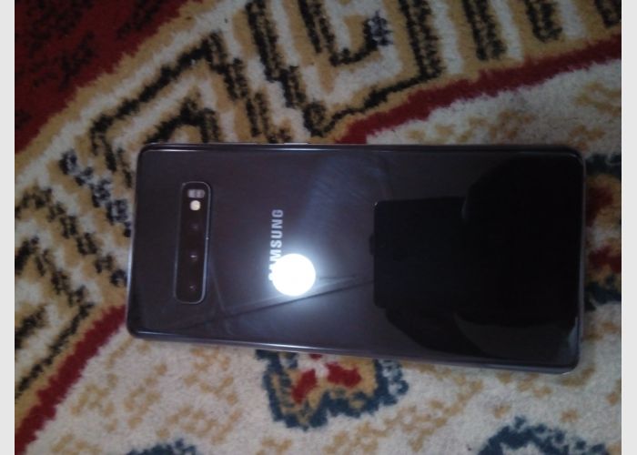 Slightly used Original Samsung s10+