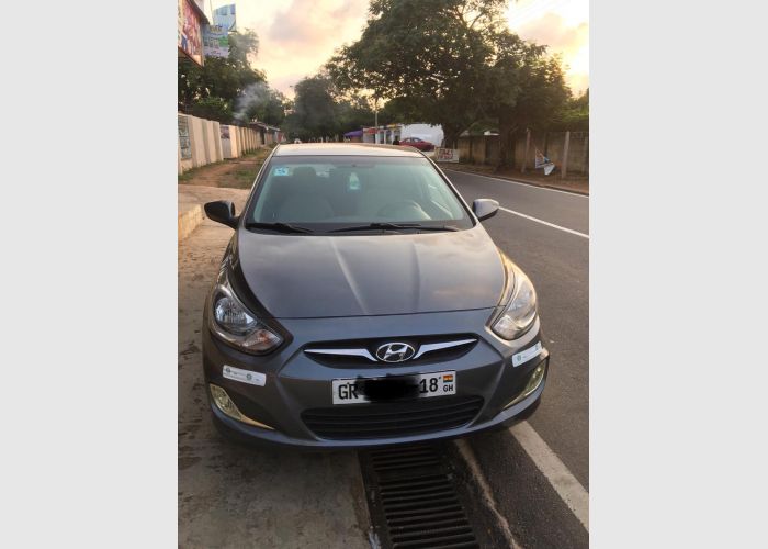  2013 Hyundai Accent.