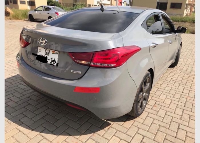 Hyundai Elantra 2013 model
