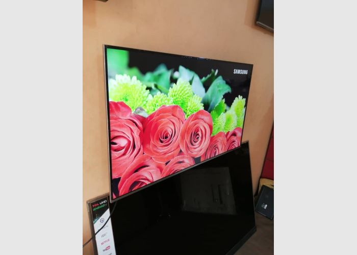  Neat Samsung  55 inches  TV