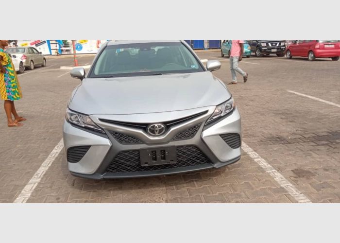   Toyota Camry 2019 Unregistered