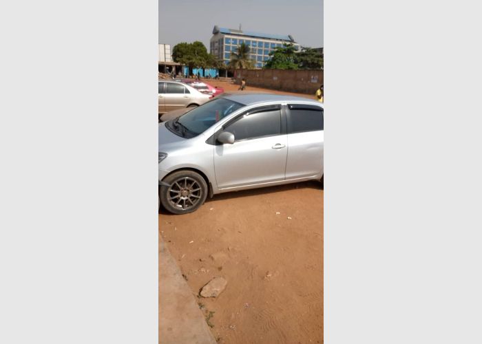  Toyota Yaris 2009