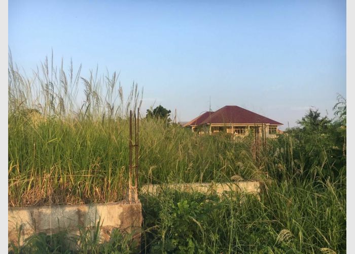 3 bedroom uncompleted house