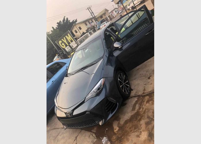  Toyota Corolla SE 2017 Unregistered