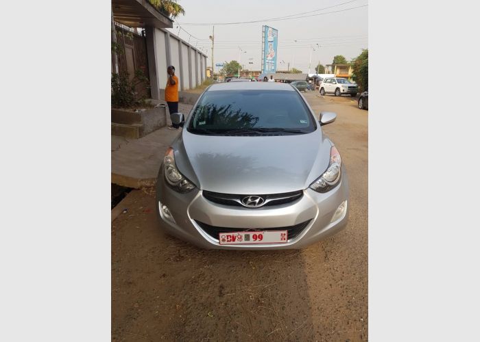 Hyundai Elantra 2013