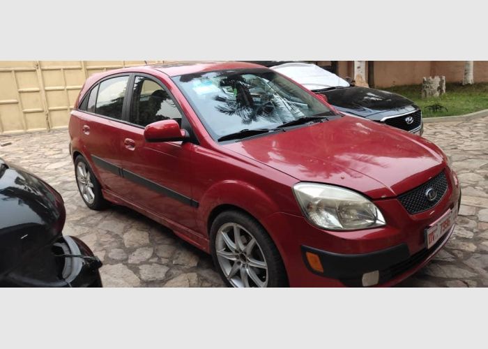  2009 Kia Rio 5 sports