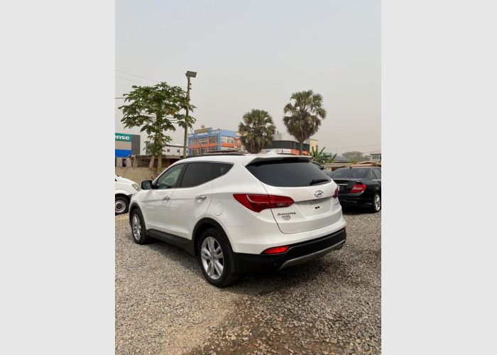 Hyundai santafe 2014 for sale