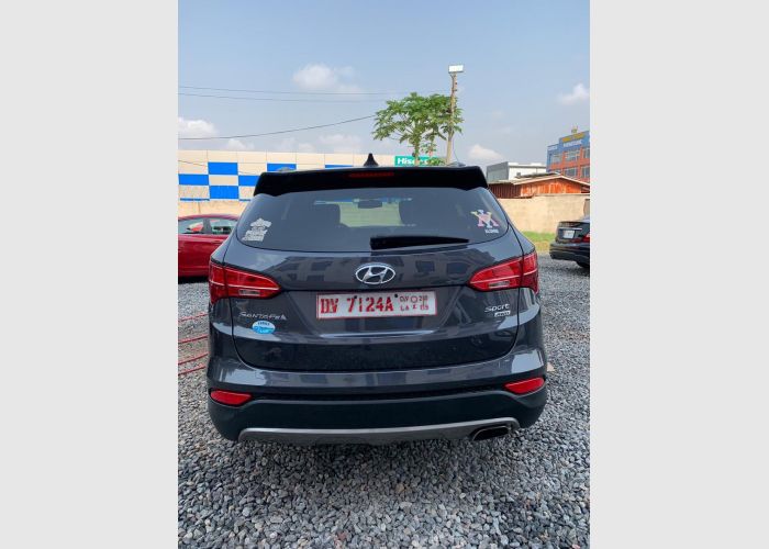 Hyundai santafe 2015 for sale