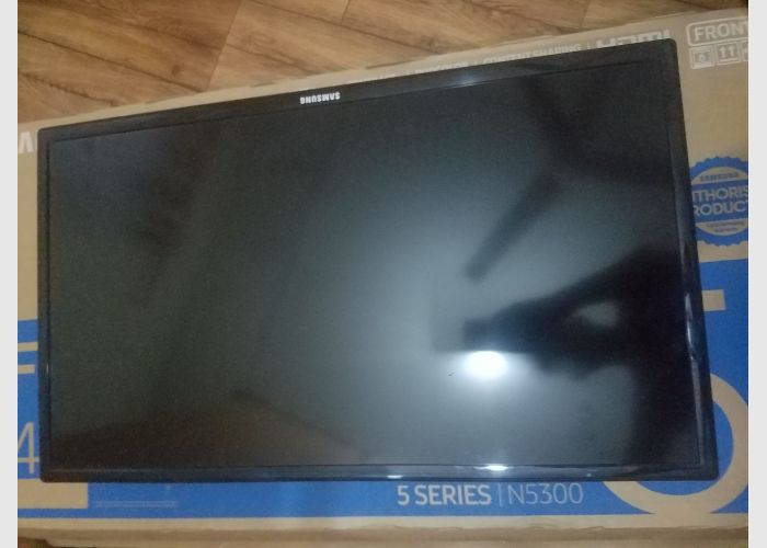 SAMSUNG LED 32' TV