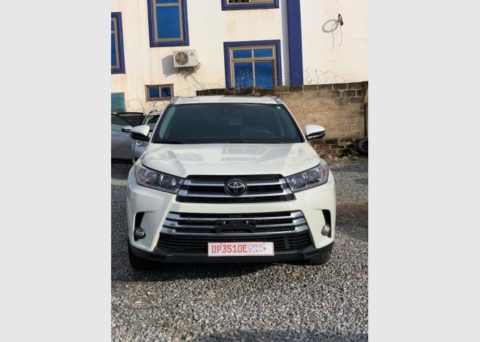   Toyota Highlander XLE Unregistered