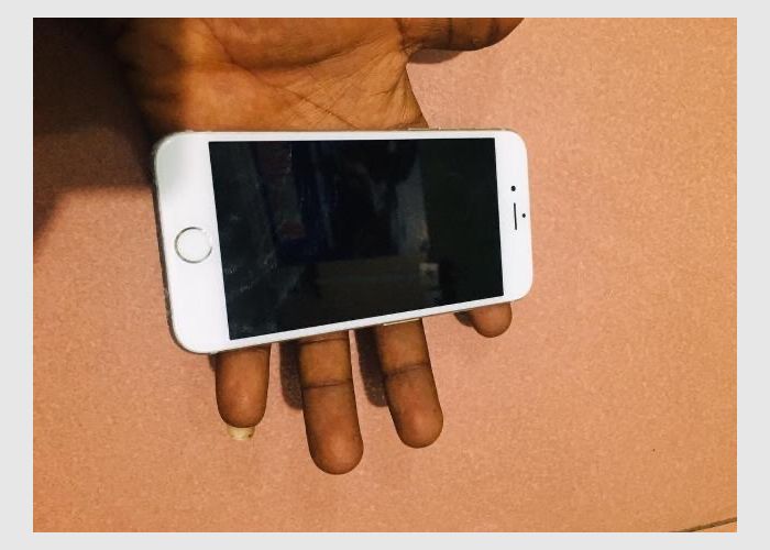 Apple iPhone 6s 