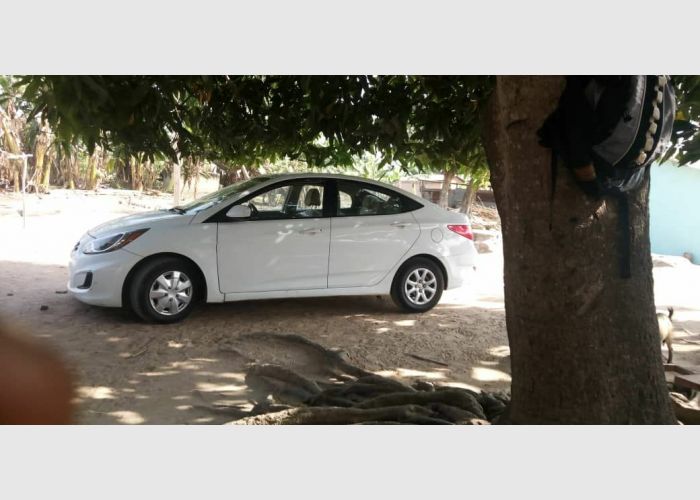 Hyundai accent 2013