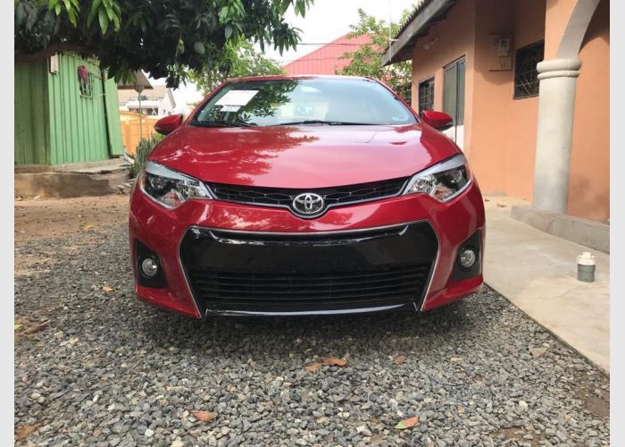 Toyota Corolla Sports 2015