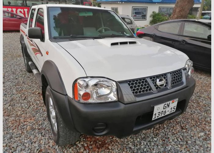  2015 Nissan Hardbody