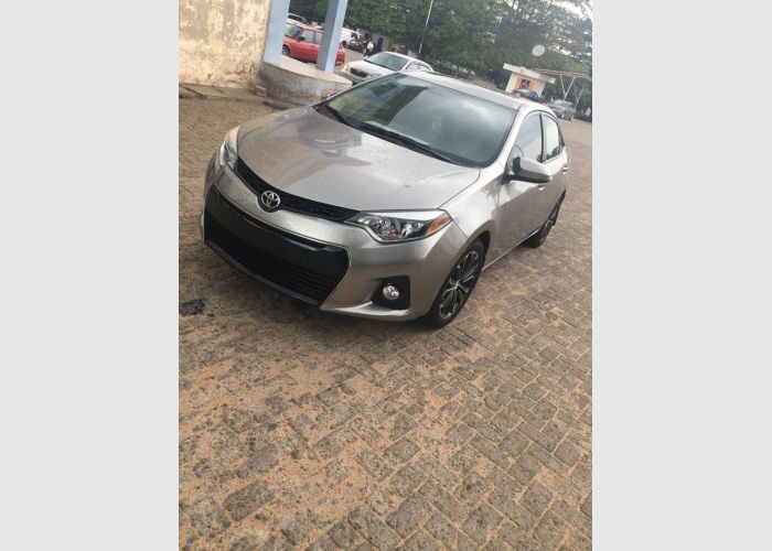 Toyota corolla 2015