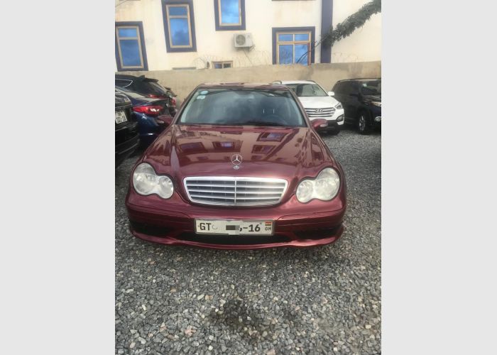 Mercedes Benz 230