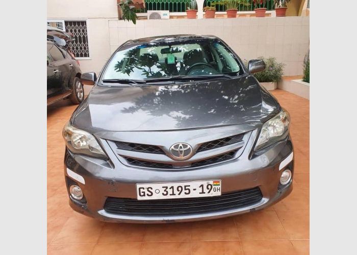 Toyota Corolla LE 2012