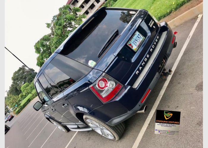 Range Rover Sport 2011 model 