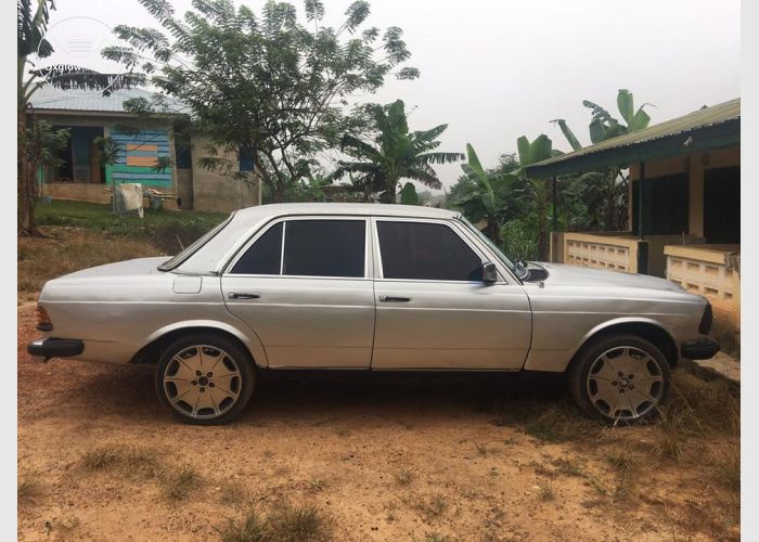 1987 Mercedes-Benz w123