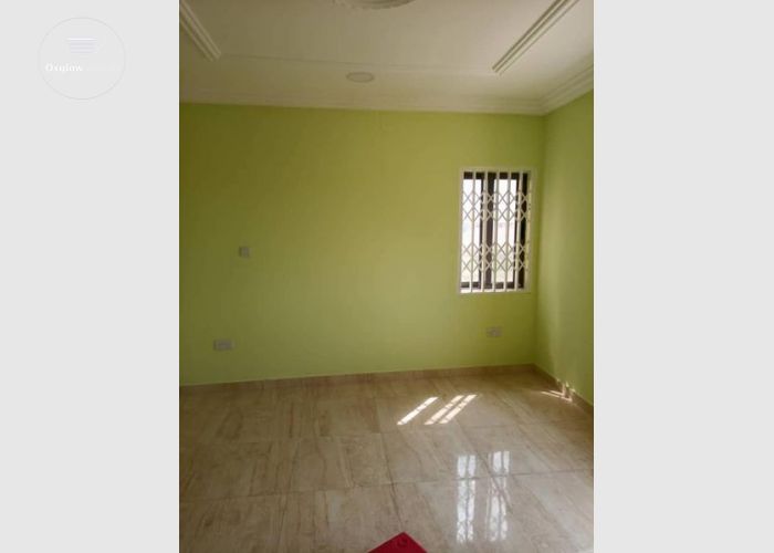 2 bedrooms house for rent at East Legon 