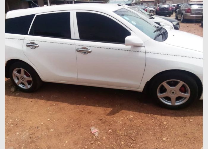 20006 Toyota  Car for sale 