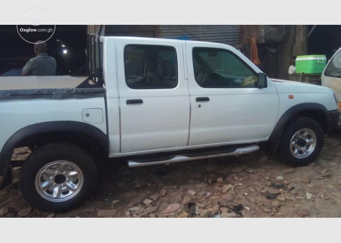 2005 Nissan Hardbody