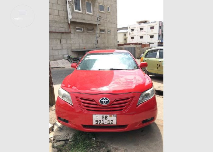 2010 TOYOTA CAMRY 