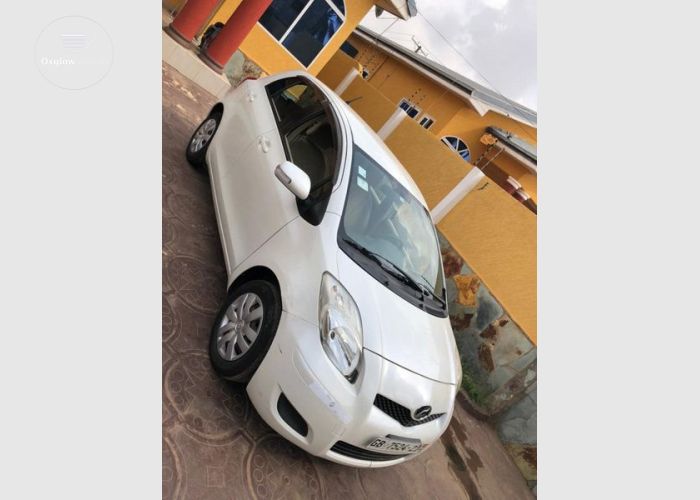 2010 TOYOTA VITZ 4PLUGS