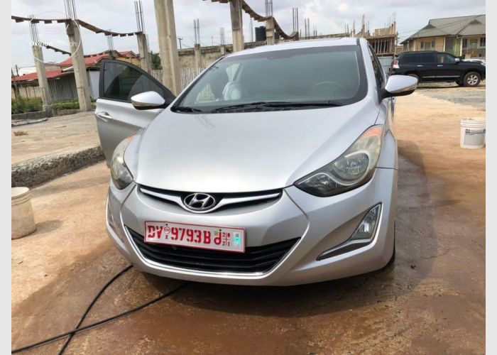 2012 Hyundai Elantra