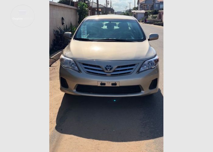 2012 model Toyota corolla LE