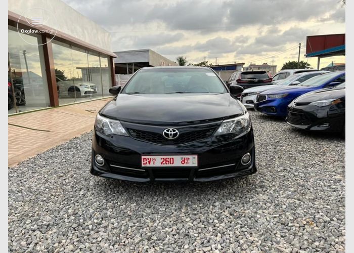 2012 TOYOTA CAMRY SE 