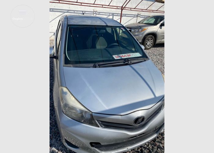 2012 Toyota Vitz