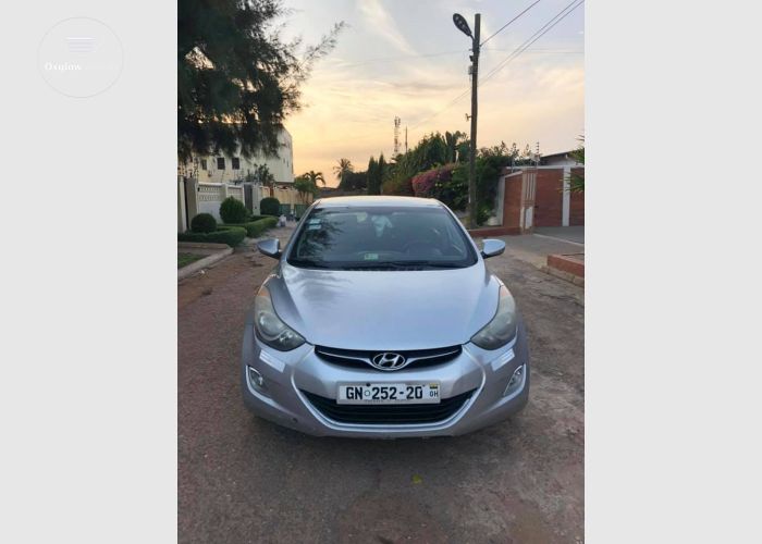 2013 HYUNDAI ELANTRA 
