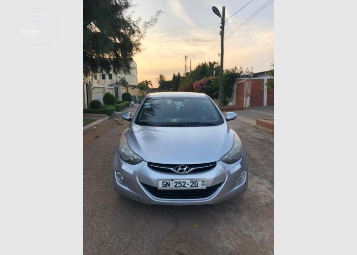 2013 HYUNDAI ELANTRA 