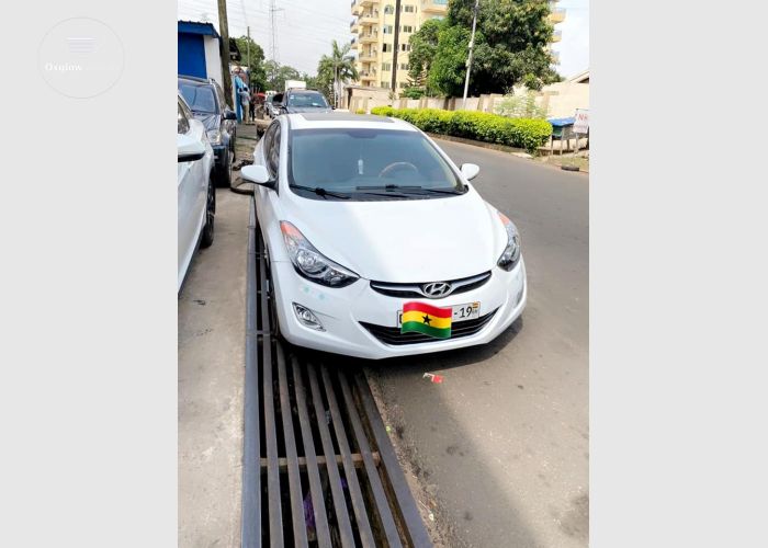 2013 Hyundai Elantra Limited Edition Full Option