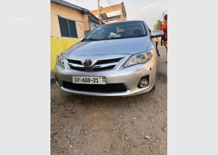2013 TOYOTA COROLLA S