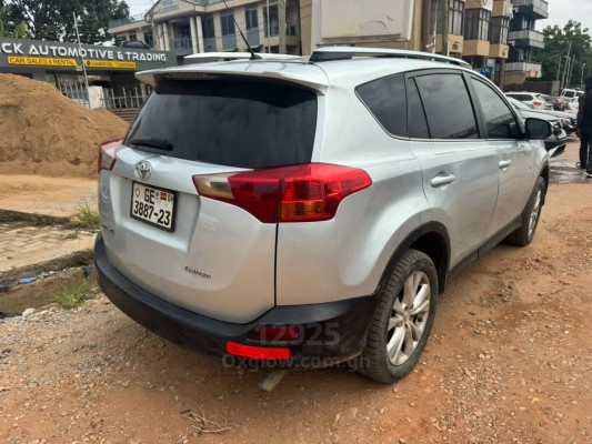 2014 TOYOTA RAV4 FULL OPTION REGISTERED 23