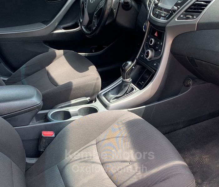 2016 Hyundai Elantra 
