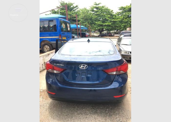 2016 HYUNDAI ELANTRA