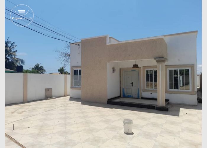 3 BEDROOMS HOUSE FOR SALE