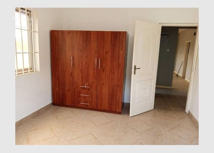 3bedroom house located at Oyarifa for rent