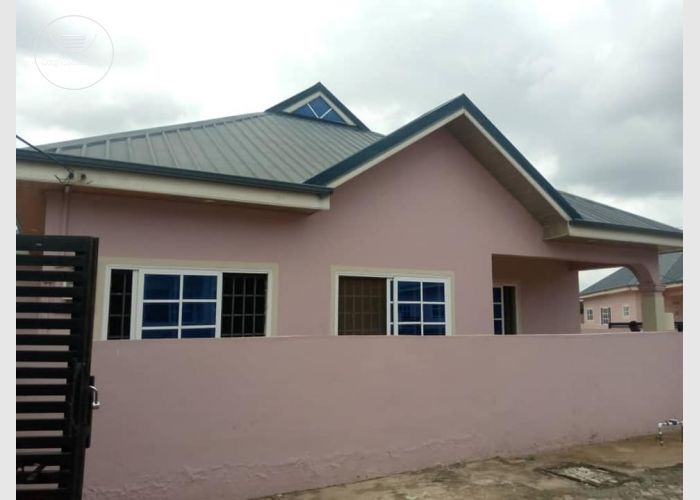 4-Bedroom Community House For Sale
