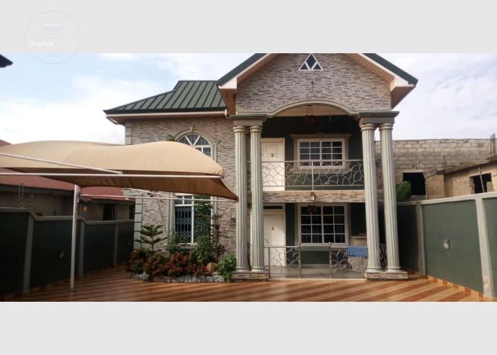 4 BEDROOM DUPLEX HOUSE FOR SALE