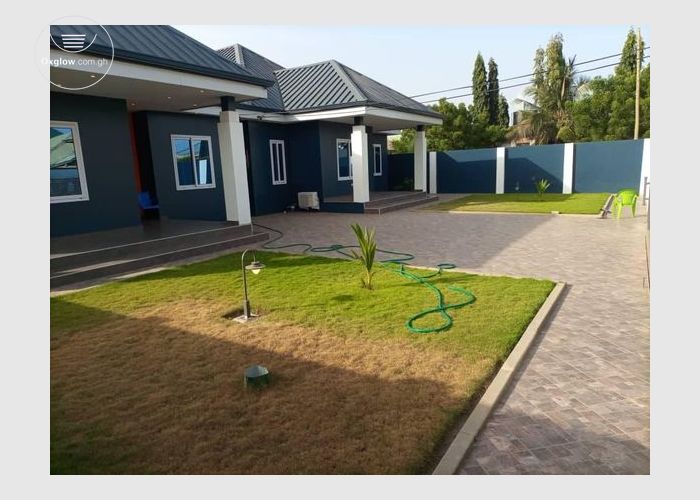 6 bedroom house for sale 