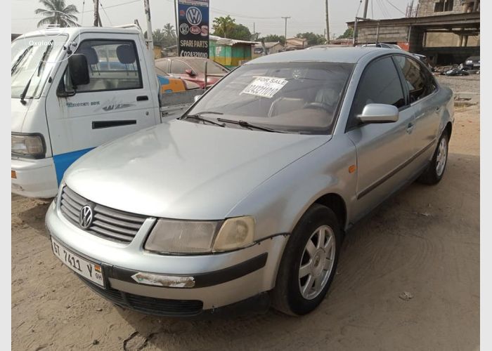 A NEAT VW PASSAT GOING FOR A COOL PRICE