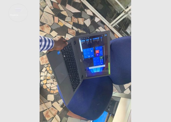 Acer Laptop  Intel Core i3 Acer