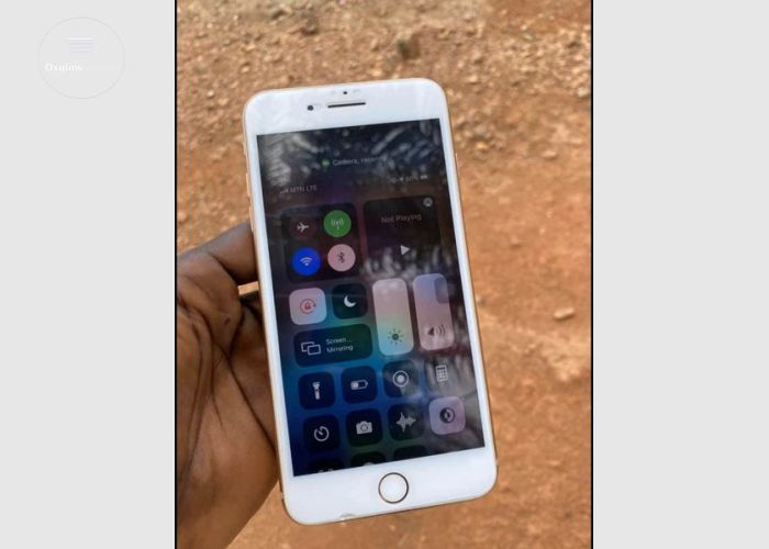 Apple iPhone 8 plus